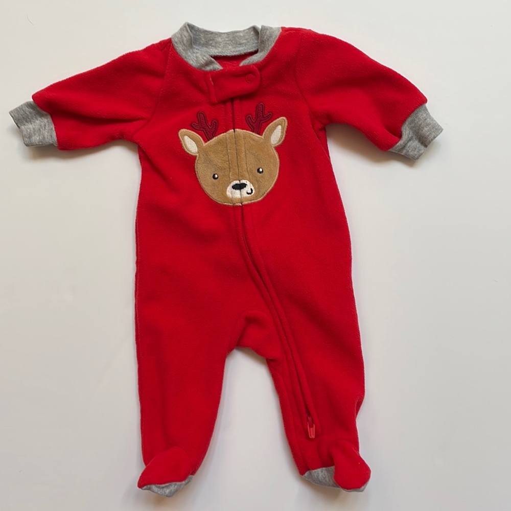 EUC Carter’s preemie fleece sleep and play 2 way zip Reindeer